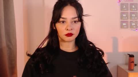 missmariana_ online show from 12.16.25