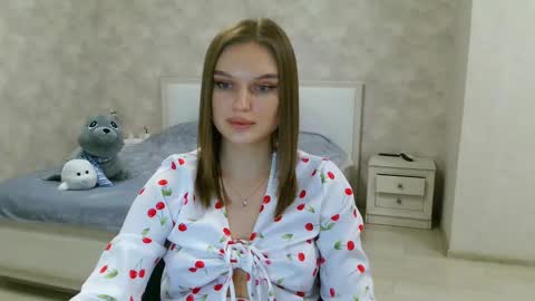 Snapshot of missmariat chatting on 01.22.25 OneGoddess online show from 01.22.25