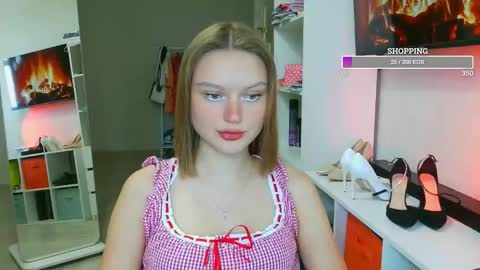 Snapshot of missmariat chatting on 11.02.25 OneGoddess online show from 11.02.25