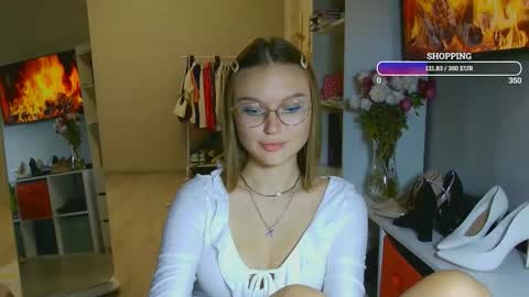 Snapshot of missmariat chatting on 11.07.25 OneGoddess online show from 11.07.25