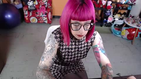 Miss Mia online show from 01.14.26