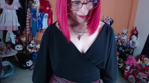 Snapshot of missmia2 chatting on 04.25.26 Miss Mia online show from 04.25.26