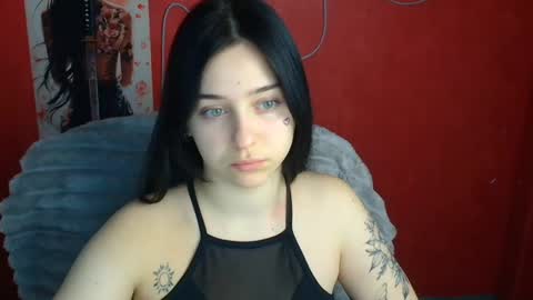 Mia online show from 04.05.26