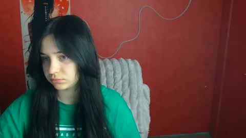 Snapshot of missmiamiss chatting on 05.01.26 Mia online show from 05.01.26