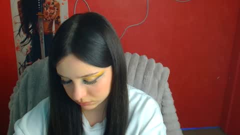 Snapshot of missmiamiss chatting on 05.04.26 Mia online show from 05.04.26