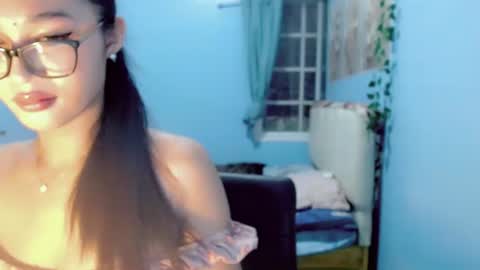 missminervaa online show from 03.12.26