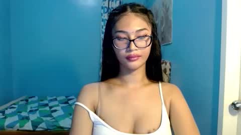 missminervaa online show from 05.12.26
