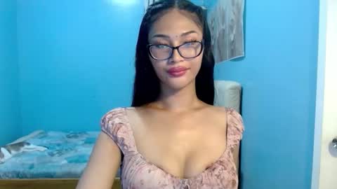 missminervaa online show from 05.23.26