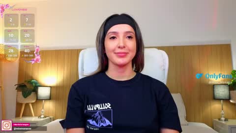 Emma Rivera online show from 12.10.24