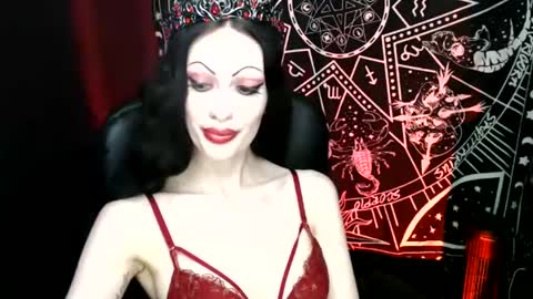 MissMoonDoll online show from 03.12.25