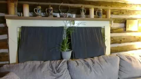 Snapshot of missmoonmagic13 chatting on 11.22.25 Maxxx online show from 11.22.25