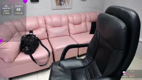 Penelope online show from 01.27.25