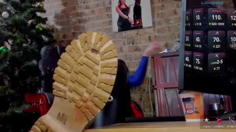 Miss Venus online show from 01.13.25