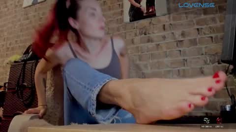 Miss Venus online show from 11.28.25