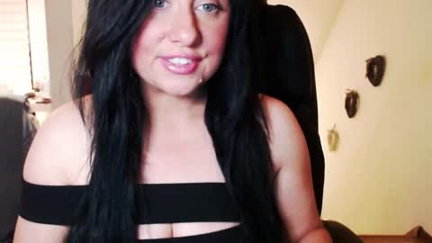 Missqueen1416 online show from 10.05.25