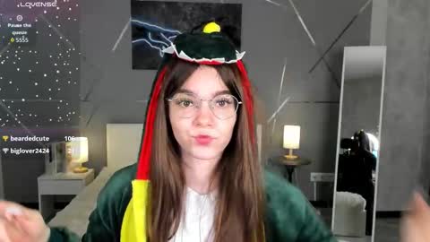 misss_evelyne online show from 12.20.25