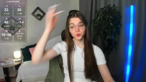 misss_evelyne online show from 12.23.25