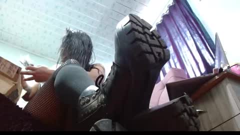 TELL ME MISS online show from 10.07.25