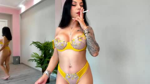 Snapshot of misssiennaa chatting on 05.21.26 Sienna online show from 05.21.26