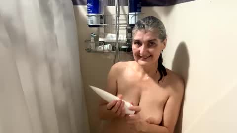 Miss Spooky Silverstacker online show from 02.27.25