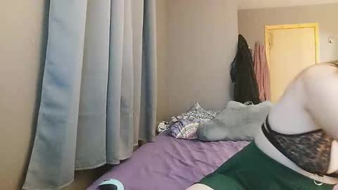 MissteriousBelle online show from 12.04.24