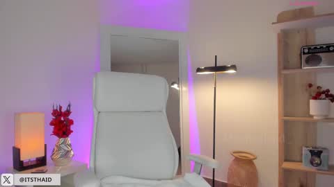 Fernanda Davila online show from 03.11.25