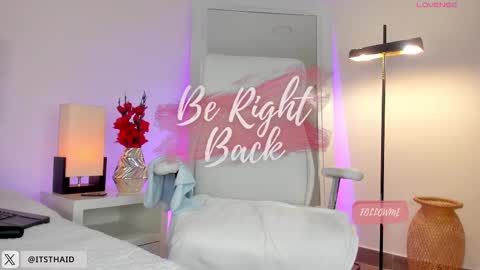 Fernanda Davila online show from 03.12.25