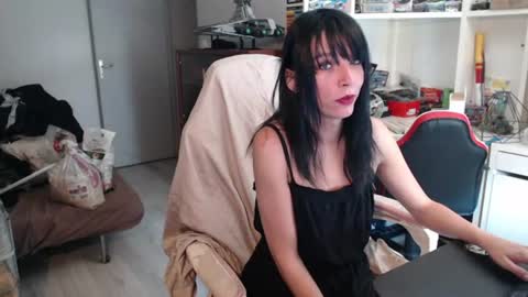 Snapshot of missthon chatting on 06.25.26 missthon online show from 06.25.26