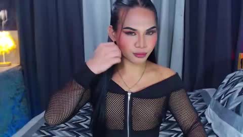 misstrishontop online show from 12.05.24