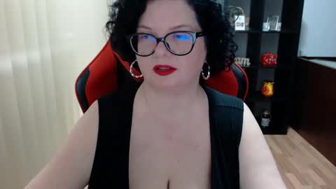 MissTruble online show from 03.10.25