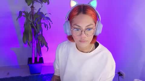 Snapshot of missvenuss chatting on 11.17.25 IG MISSVENUSS1 online show from 11.17.25