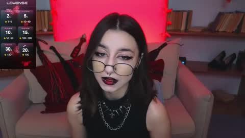 Snapshot of mistress__marcelline chatting on 10.05.25 Marcelline online show from 10.05.25