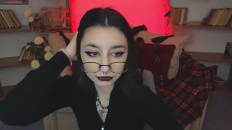 Snapshot of mistress__marcelline chatting on 10.18.25 Marcelline online show from 10.18.25