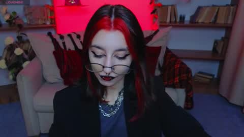 Snapshot of mistress__marcelline chatting on 10.25.25 Marcelline online show from 10.25.25