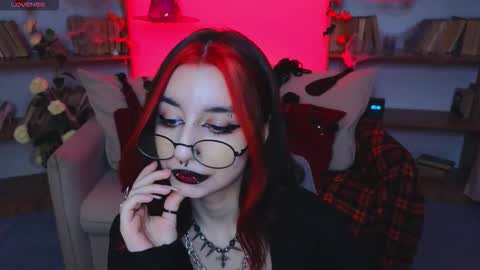 Snapshot of mistress__marcelline chatting on 10.26.25 Marcelline online show from 10.26.25