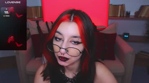 Snapshot of mistress__marcelline chatting on 11.12.25 Marcelline online show from 11.12.25