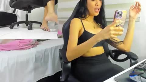 Snapshot of mistress_findom chatting on 09.28.25 mistress_findom online show from 09.28.25