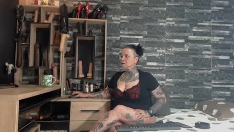Snapshot of mistress_mirybossy chatting on 05.30.26 Mistress Mirybossy online show from 05.30.26