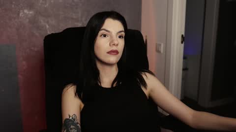 Miss Rochelle online show from 02.25.25