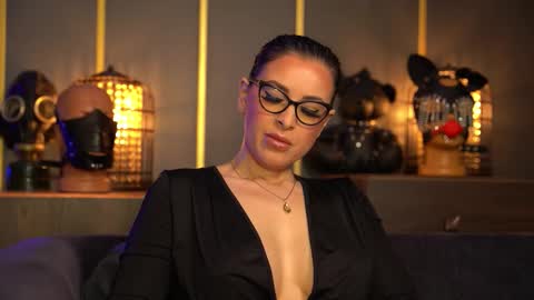 Mistress Kelly online show from 03.20.26