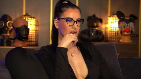 Mistress Kelly online show from 03.21.26