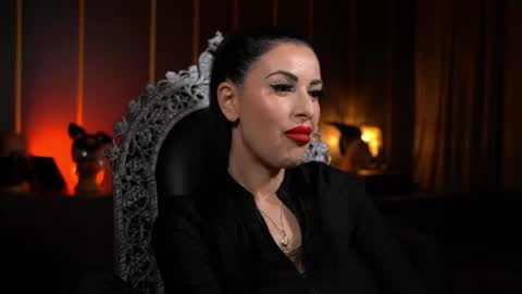 Snapshot of mistresskellykent chatting on 07.13.26 Mistress Kelly online show from 07.13.26