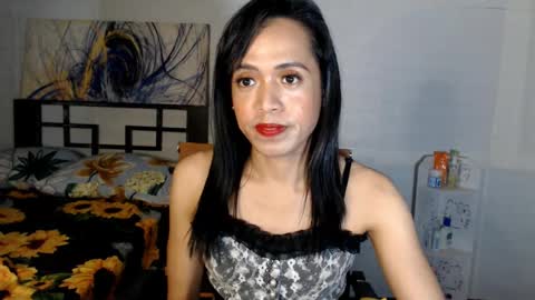 Snapshot of mistressnicoletrans chatting on 12.21.24 SexyCutieNicole online show from 12.21.24