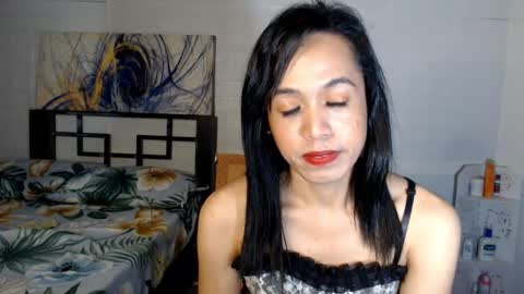 Snapshot of mistressnicoletrans chatting on 01.17.25 SexyCutieNicole online show from 01.17.25