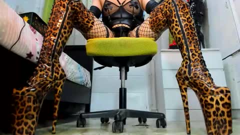 Snapshot of mistresstiffany69 chatting on 11.15.25 Tiffany online show from 11.15.25