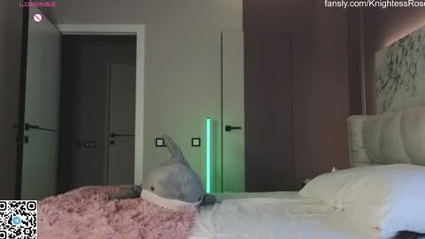 misty_roseee online show from 01.25.25