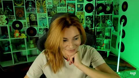 Snapshot of mistybarnes chatting on 12.02.24 MistyBarnes NONUDE MODEL online show from 12.02.24