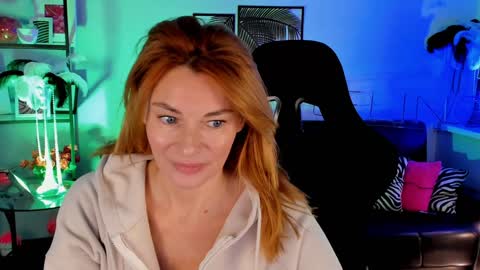 Snapshot of mistybarnes chatting on 12.04.24 MistyBarnes NONUDE MODEL online show from 12.04.24