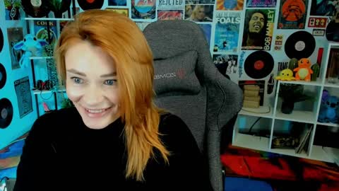 Snapshot of mistybarnes chatting on 12.15.24 MistyBarnes NONUDE MODEL online show from 12.15.24