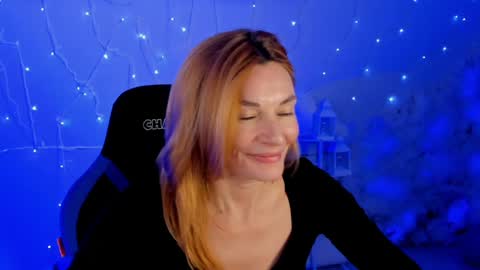 Snapshot of mistybarnes chatting on 01.10.25 MistyBarnes NONUDE MODEL online show from 01.10.25